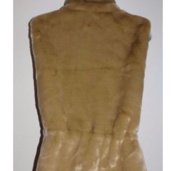 Michael Kors Faux Fur Vest - Picture 2 of 2